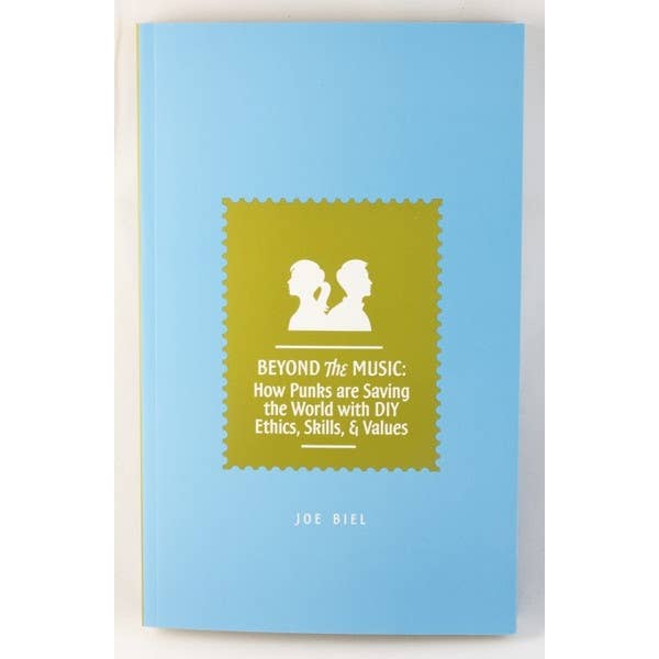 Ud over musikken: Hvordan punks redder verden med DIY for engroshandel hos Microcosm Publishing & Distribution