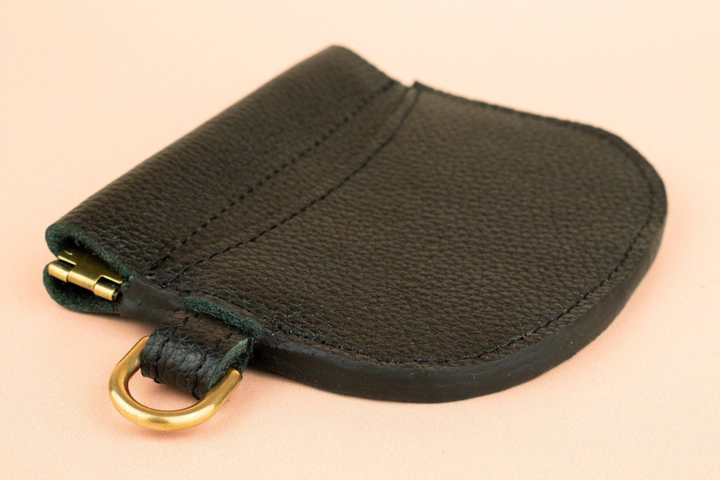 Cold Gold - Wholesale Card Holder - Women's - Chic Leather Card Wallet, Minimalist Cardholder in Black1