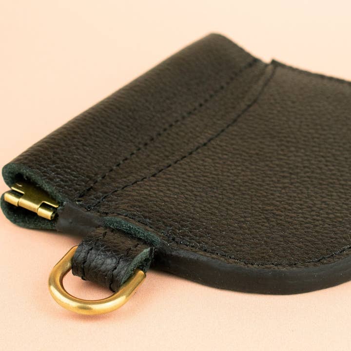 Cold Gold - Wholesale Card Holder - Women's - Chic Leather Card Wallet, Minimalist Cardholder in Black1