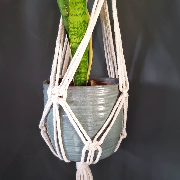Plant hanger for wholesale by AJ Handmade