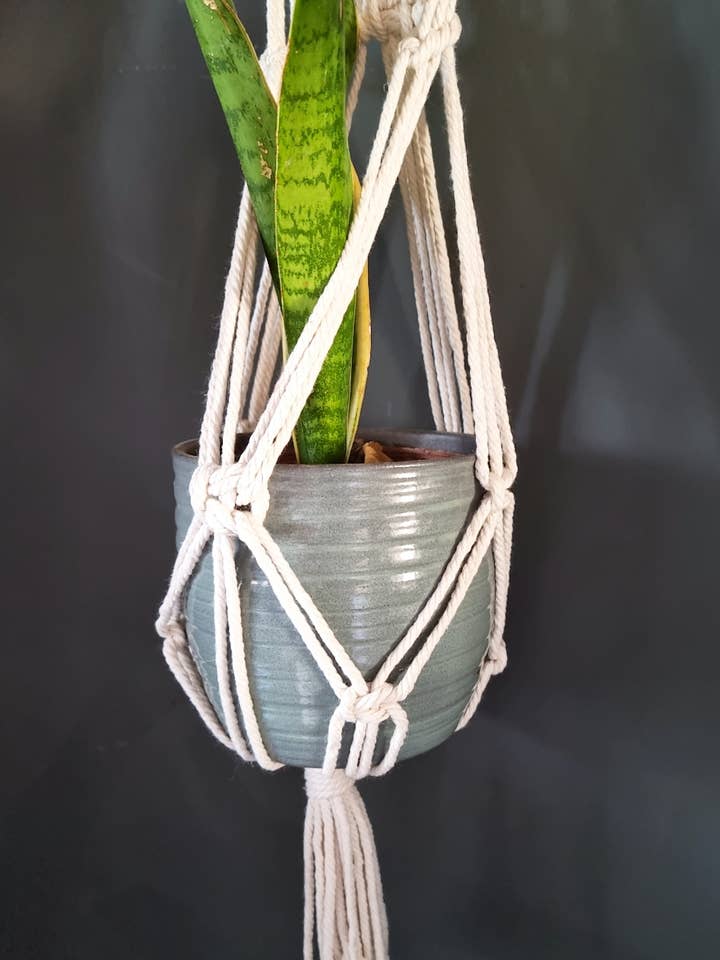 Plant hanger for wholesale by AJ Handmade