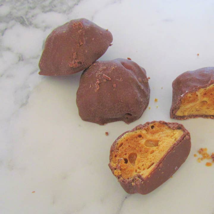 Joypots Ltd – wholesale Chocolate-covered sweets – Milk Chocolate Salted Caramel Honeycomb