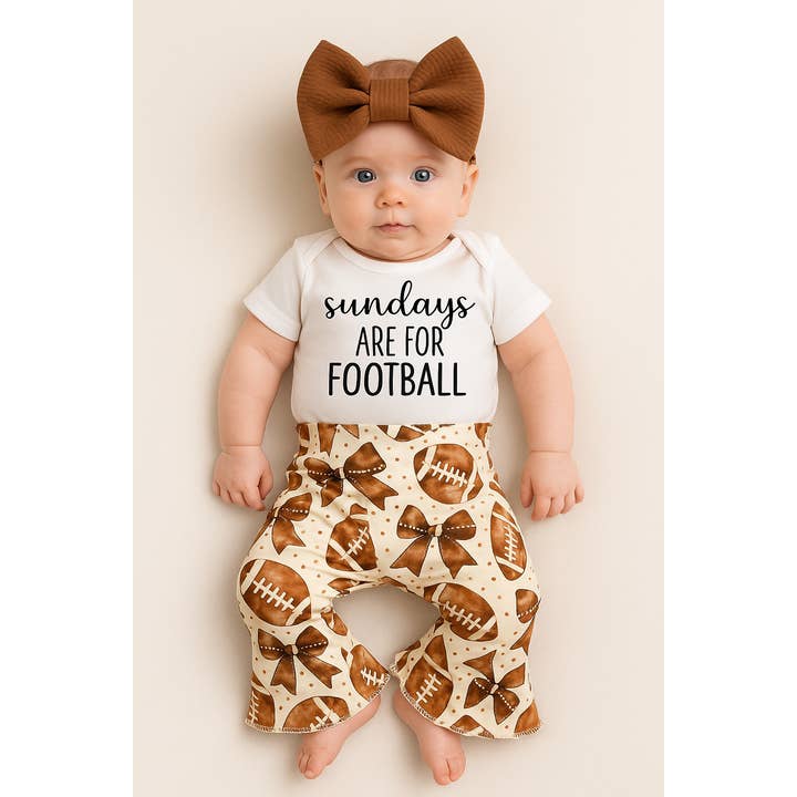 Fodbold Sløjfer Baby Klokke Bukser for engroshandel hos Tiny toes Baby Co