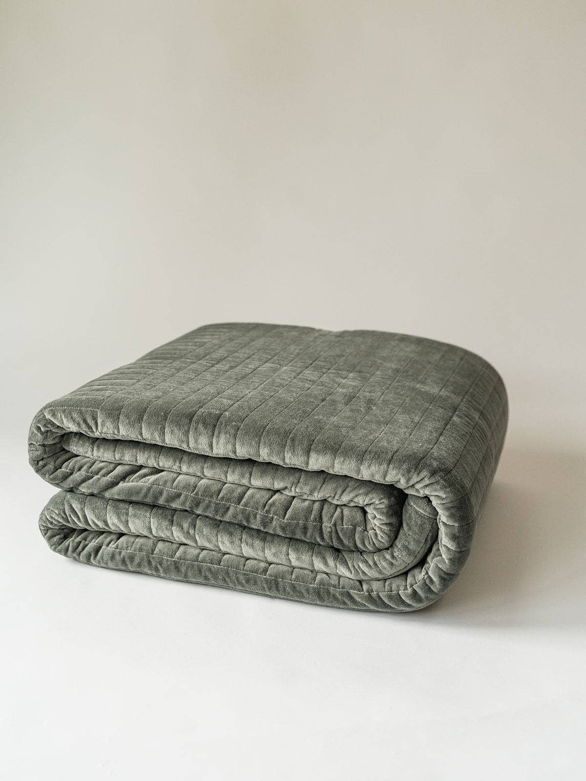 Co.House Designs - Wholesale Quilt - Channel Grid Velvet Quilt11