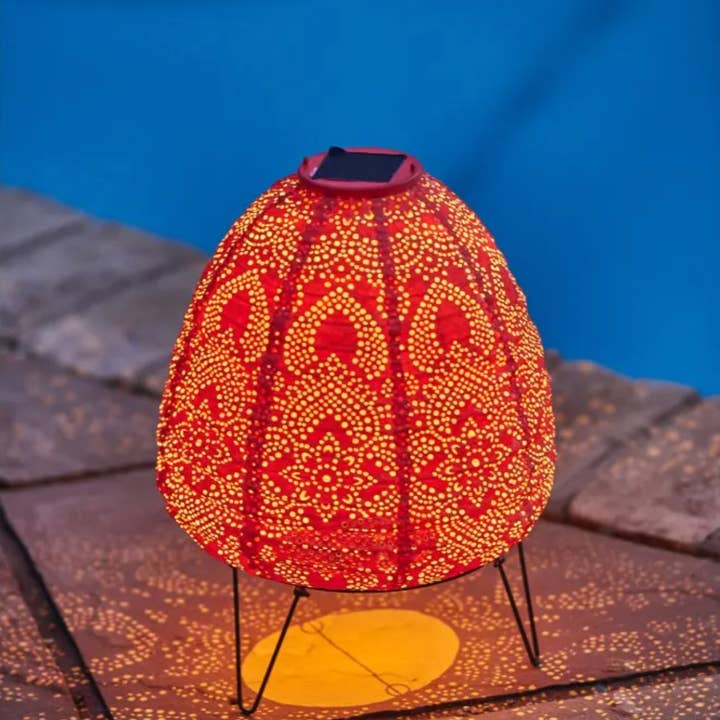 Lumina Of London AU - Wholesale Outdoor/Lawn Light - Outdoor LED Solar Lanterns1