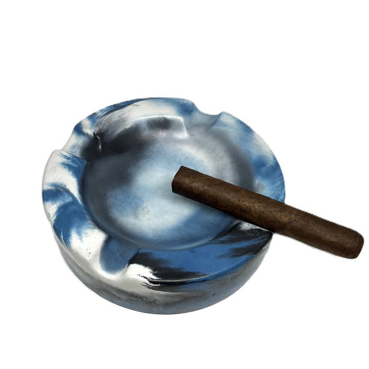 Storcks Designs - Wholesale Humidor/Cigar Accessory - Large Round Cuban Concrete Cigar Ashtray