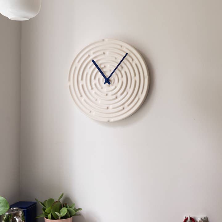 raawii - Wholesale Wall Clock - Manon Novelli - Minos - wall clock - Meringue white/horizon blue1