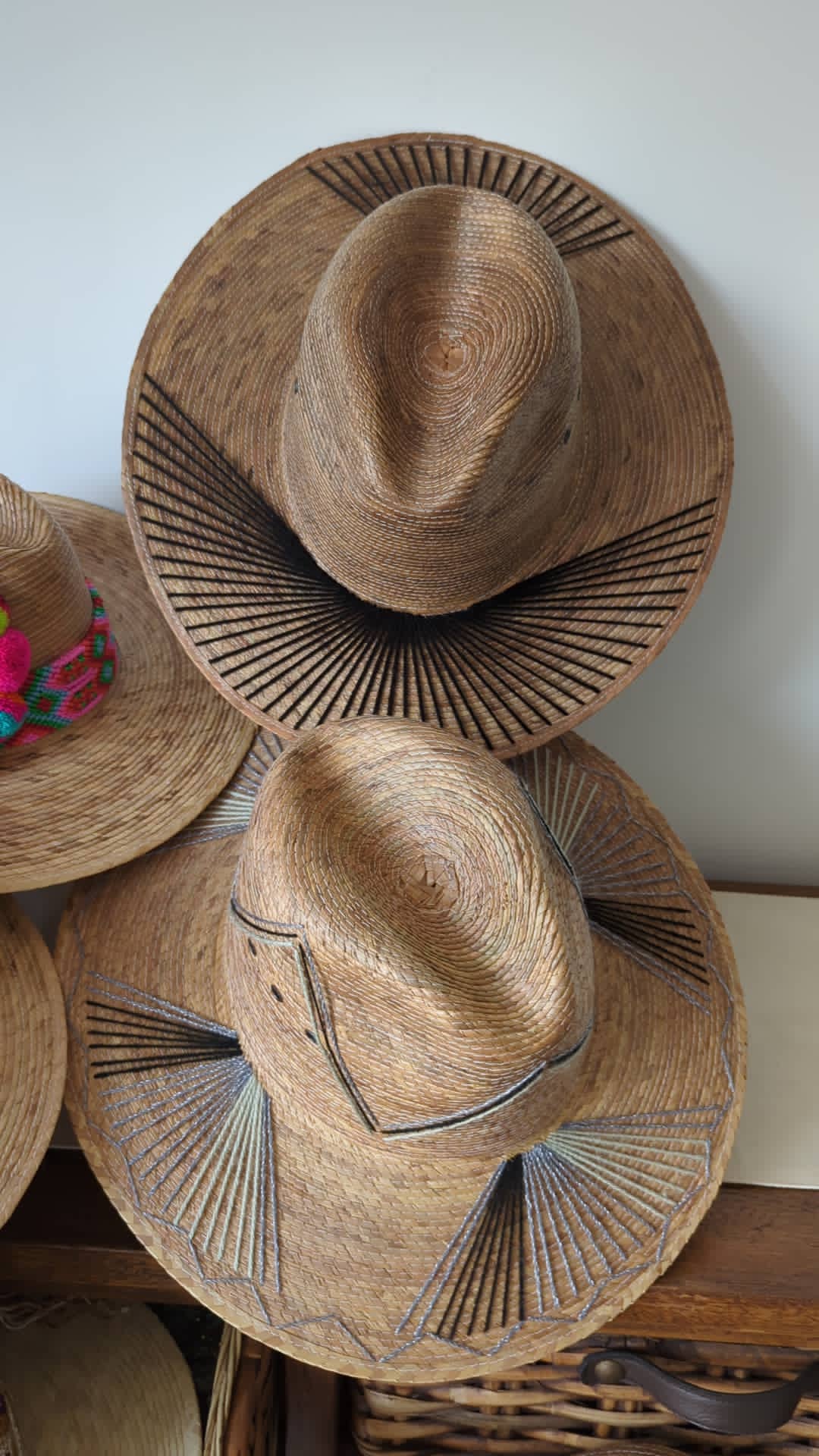 The Faria - Wholesale Straw Hat - Women's - Straw hat with embroidered decoration2