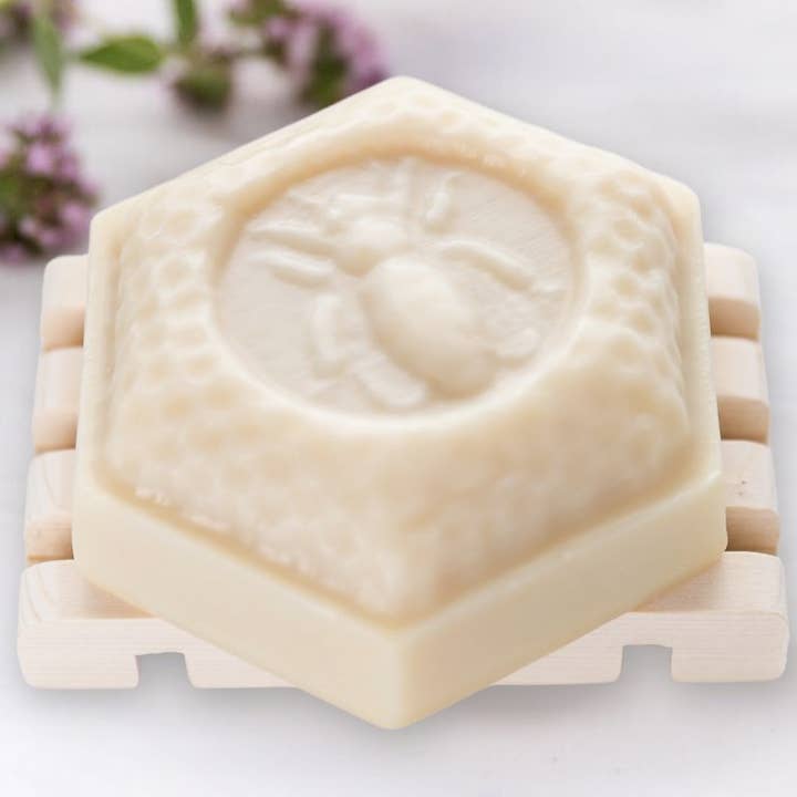 Manuka Honey Cleanser for wholesale by Cascadia Skincare