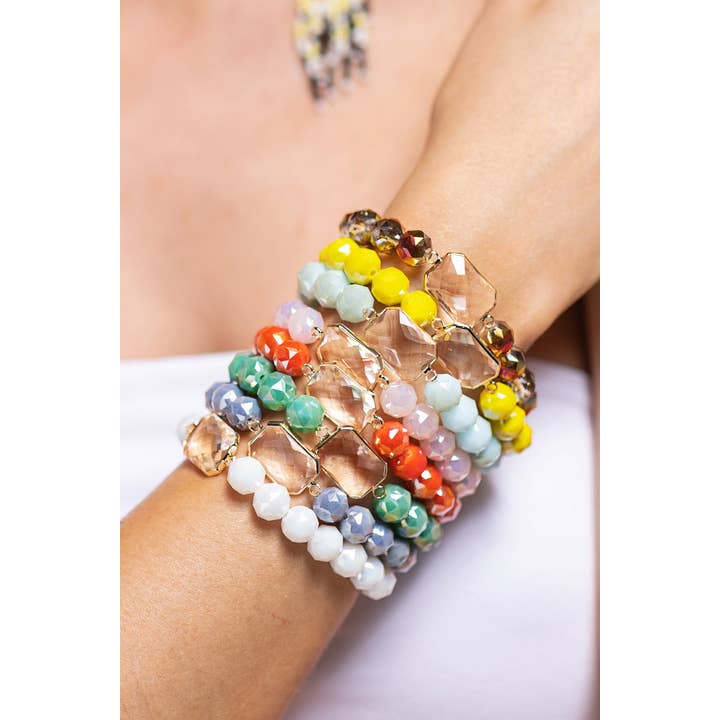 Urbanista Outlet - Wholesale Charm/Dangle Bracelet - Beaded Stretch Bracelet With Crystal Stone
