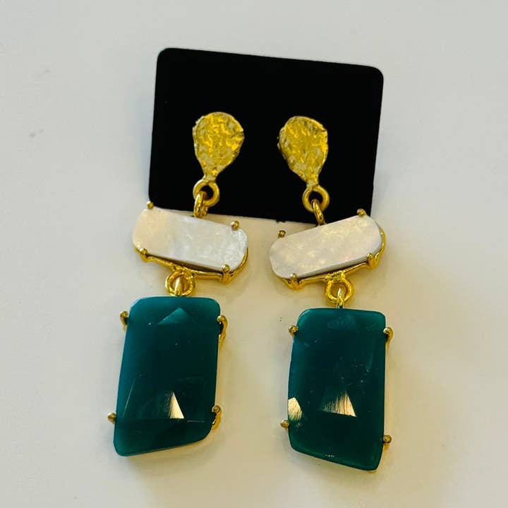 Orecchini Statement Lorelai per la vendita all'ingrosso da parte di Gemajesty Jewellery