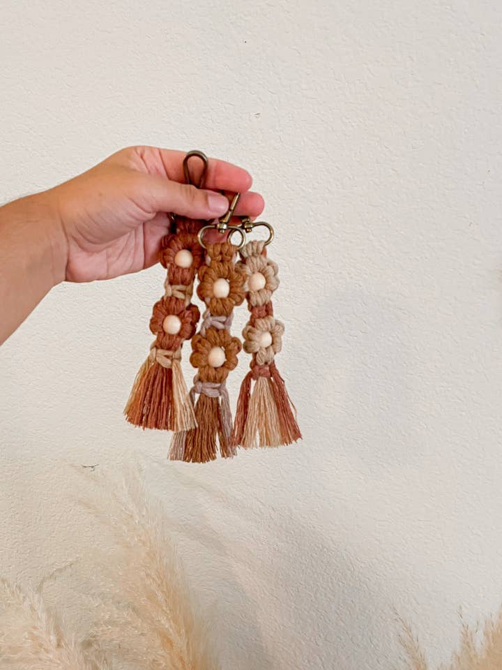 Macrame Flower Keychain with Wooden Beads for wholesale by Naorvi Macrame