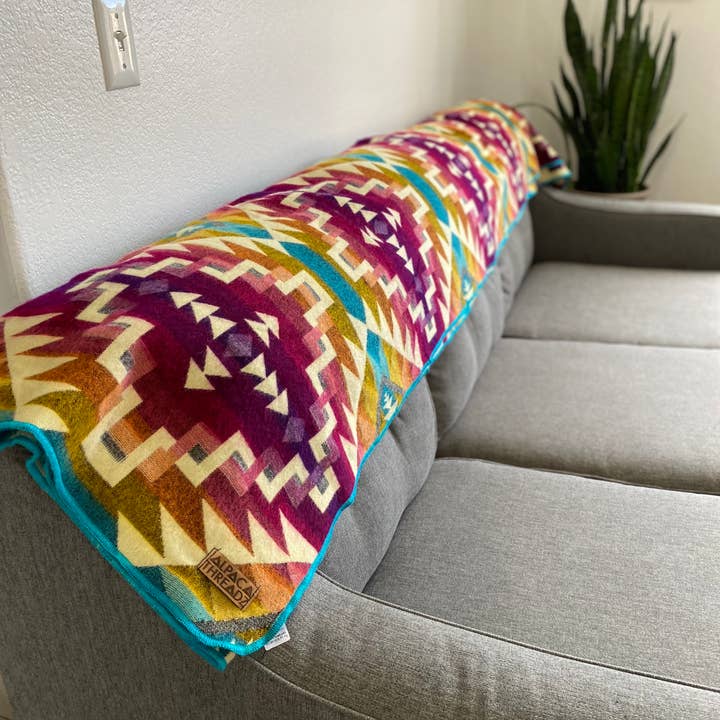 Alpaca Threadz - Wholesale Throw blanket - Andean Alpaca Wool Blanket - Prism8