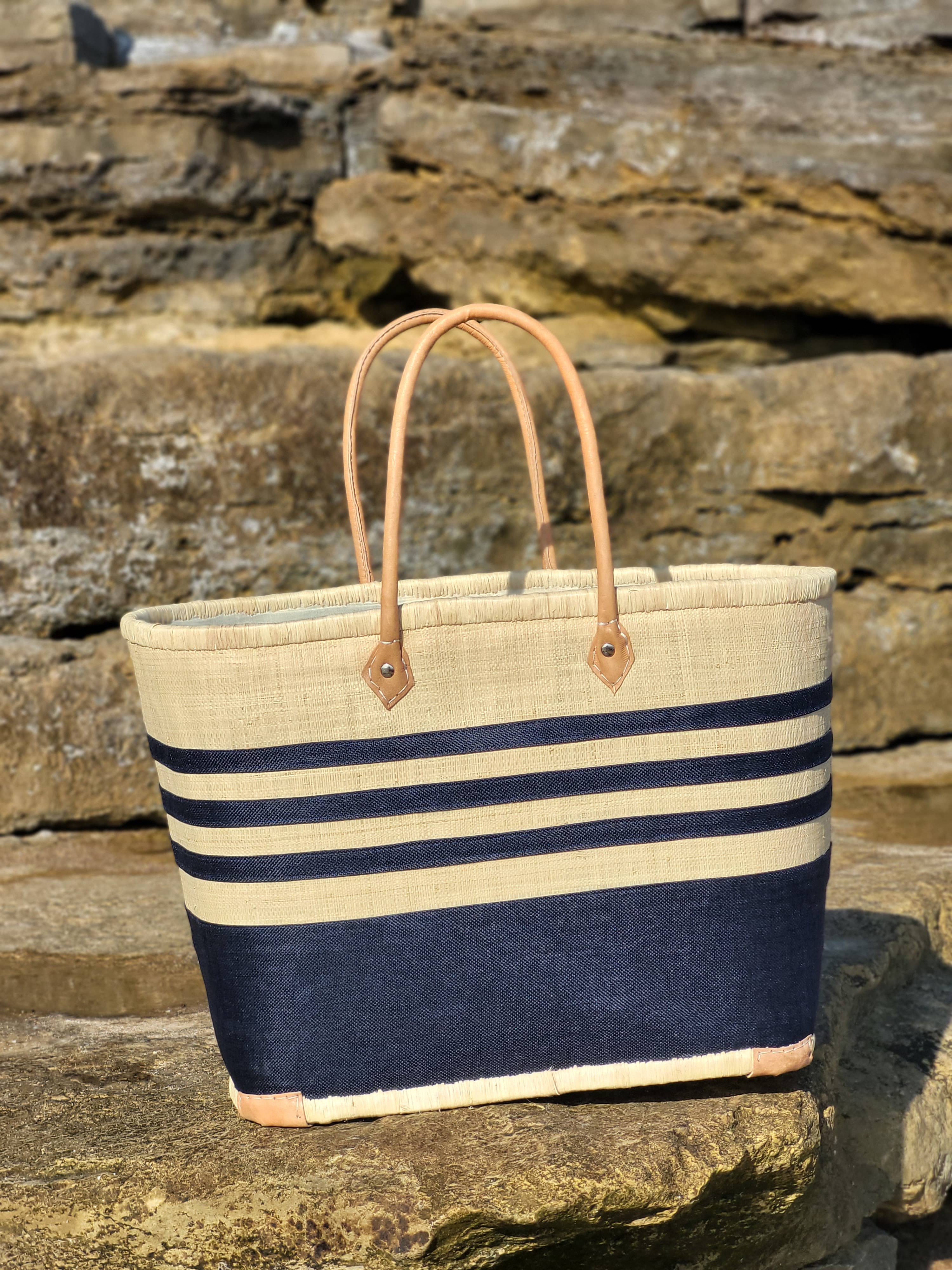 Nature et Fibre – Großhandel Strandtaschen – Extra große Strandtasche, XXL-Korb aus geflochtenem Stroh4