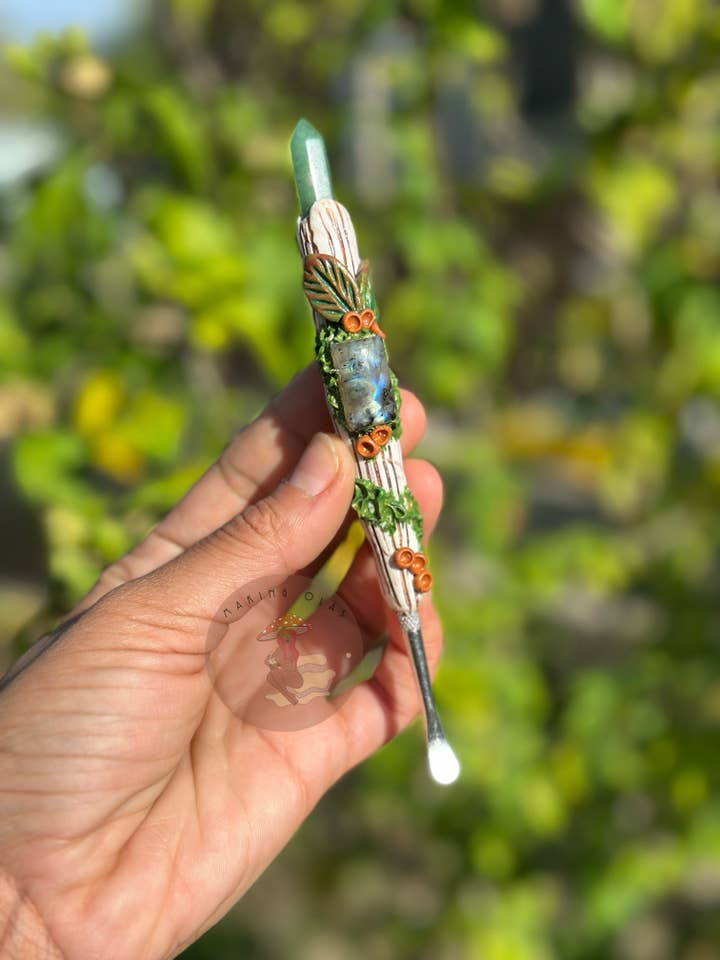 Cuillère en cire | Pointe en aventurine verte avec cabochon carré en labradorite pour la vente par Making Olás
