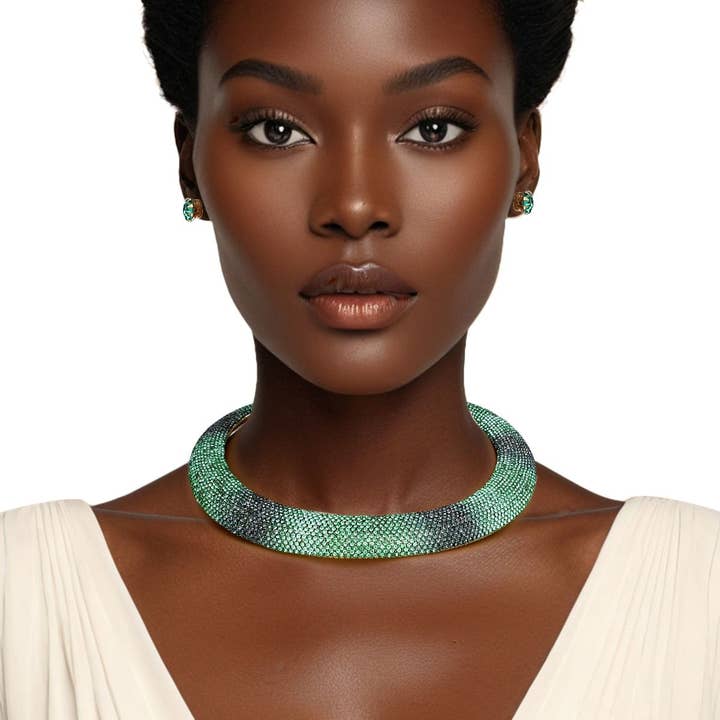 Collar Pave Green Stone Torque para mujer para venta al por mayor de PinktownUSA