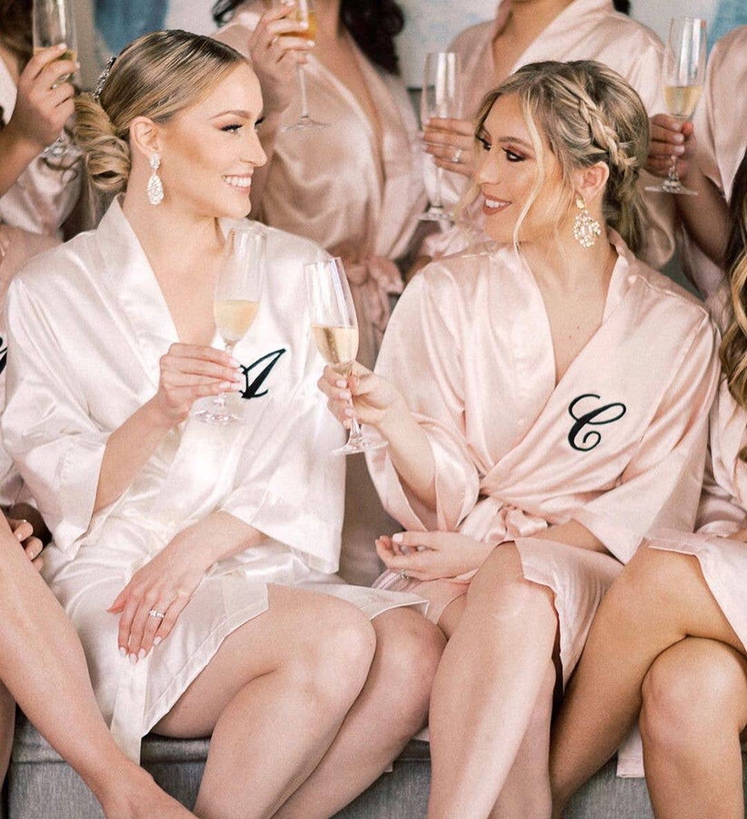 GiftsbyPR - Vente Peignoir – femme - Peignoirs en satin de soie blush pour demoiselles d'honneur, peignoirs de mariage personnalisés7