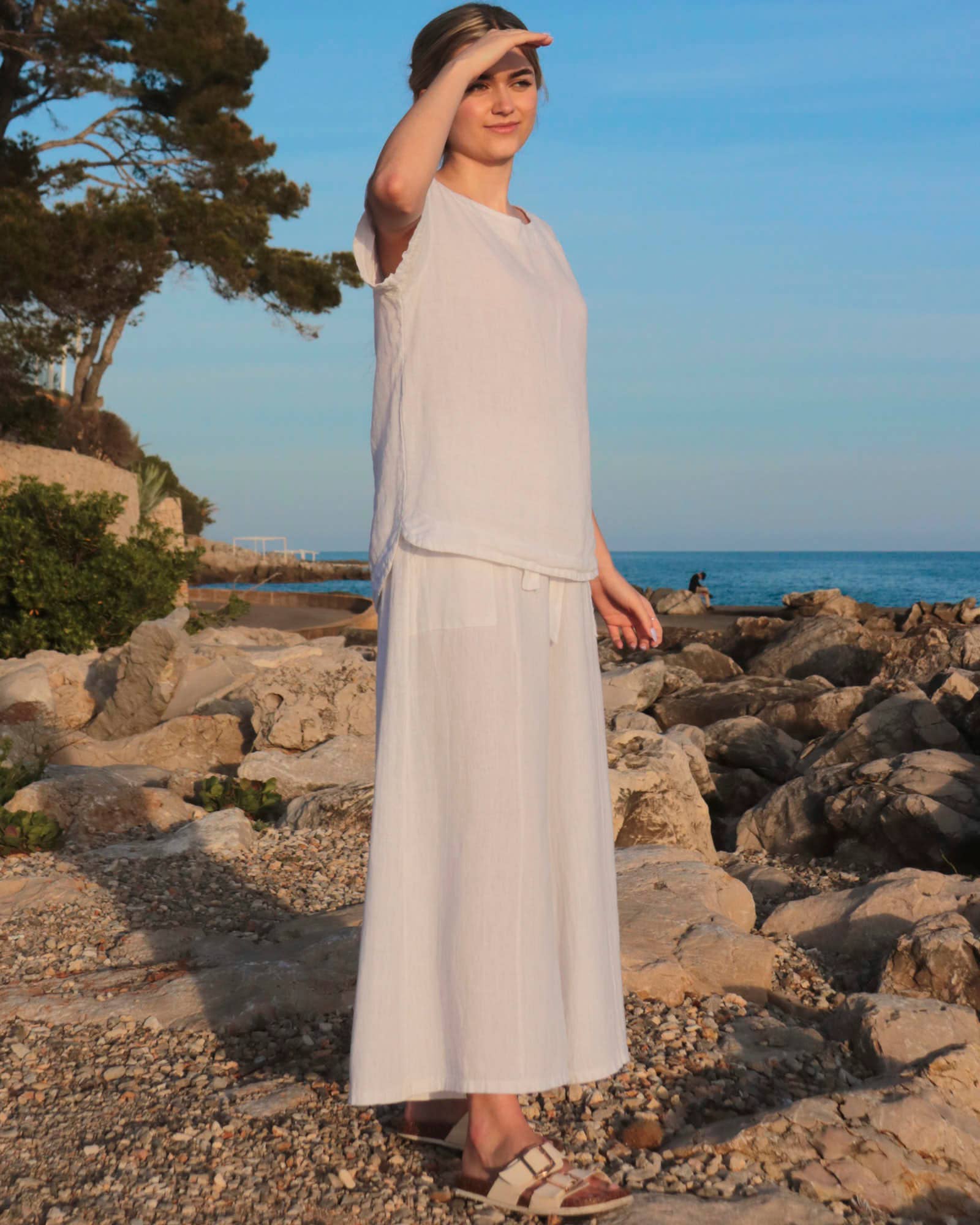 Cadenza Italy Ltd – wholesale Pants – Women's – Linen Flared Trousers with Tie Belt2