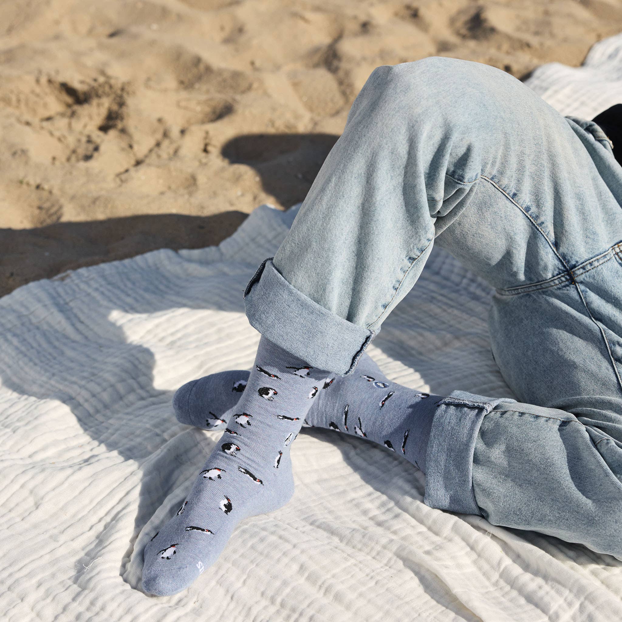 Conscious Step - Wholesale Socks - Unisex - Socks that Protect Penguins (Periwinkle Penguins)3