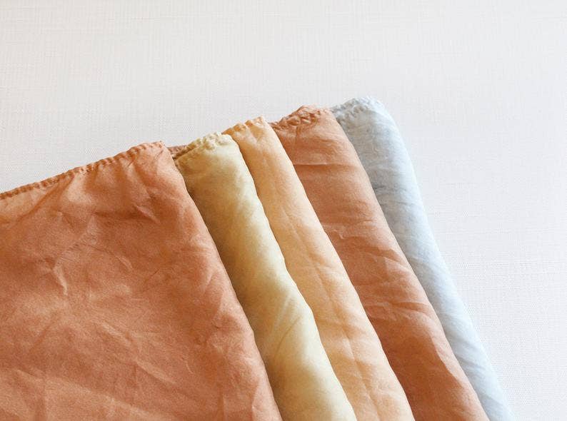 Eloise et moi - Vente Écharpe – femme - Foulards en soie 100 % teints à la main en tons neutres et naturels0