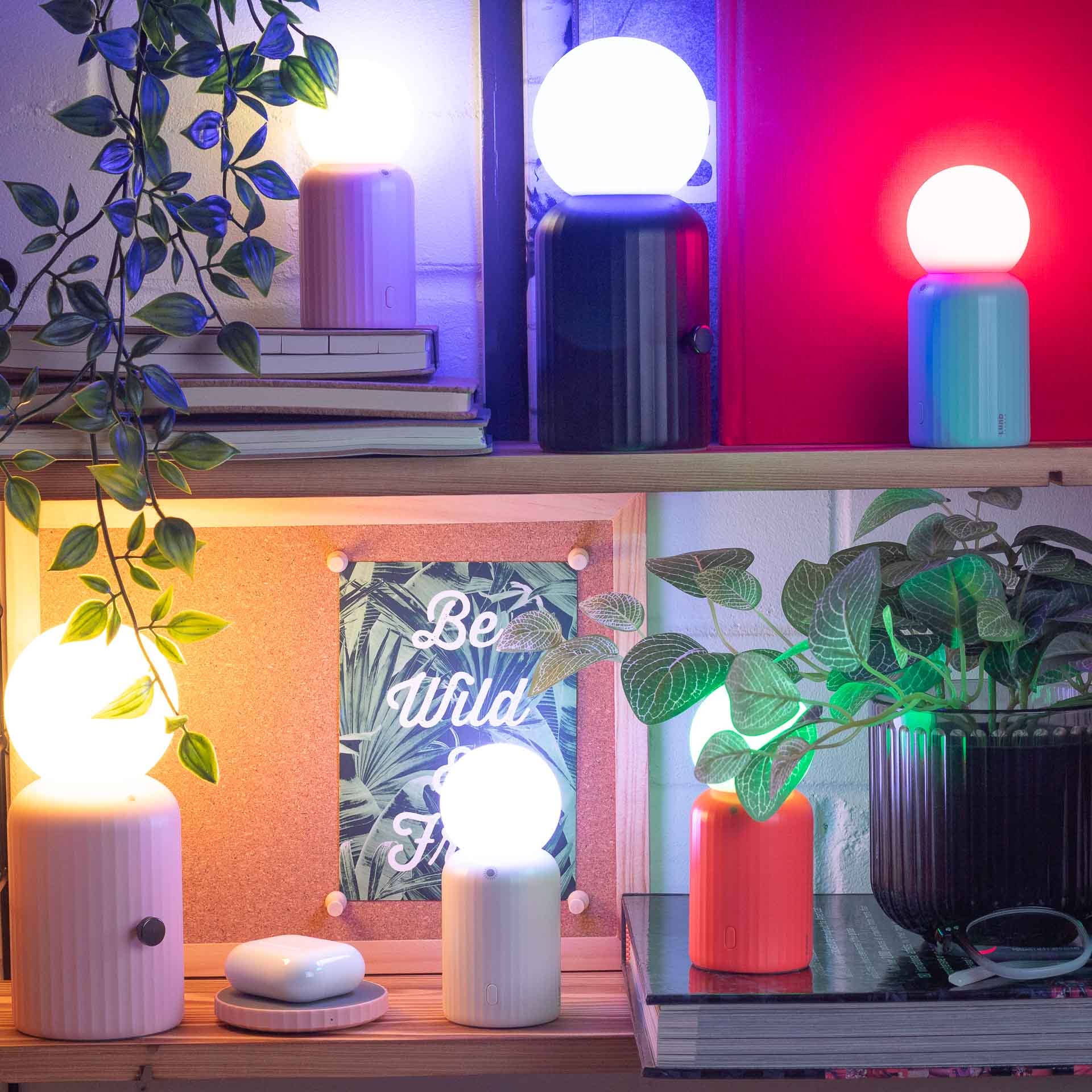 Lund Design House – wholesale Accent-/skrivbordslampa – Mini trådlös lampa med 8 färgskiftningar2