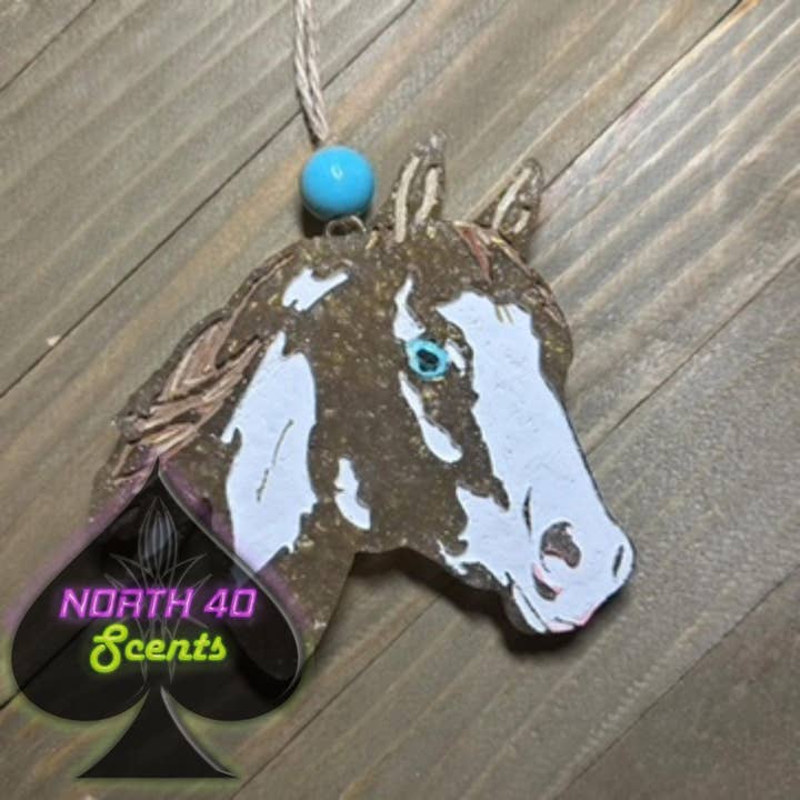 Freshie de Caballo Pinto APHA *PERSONALIZADO* para venta al por mayor de North 40 Scents LLC
