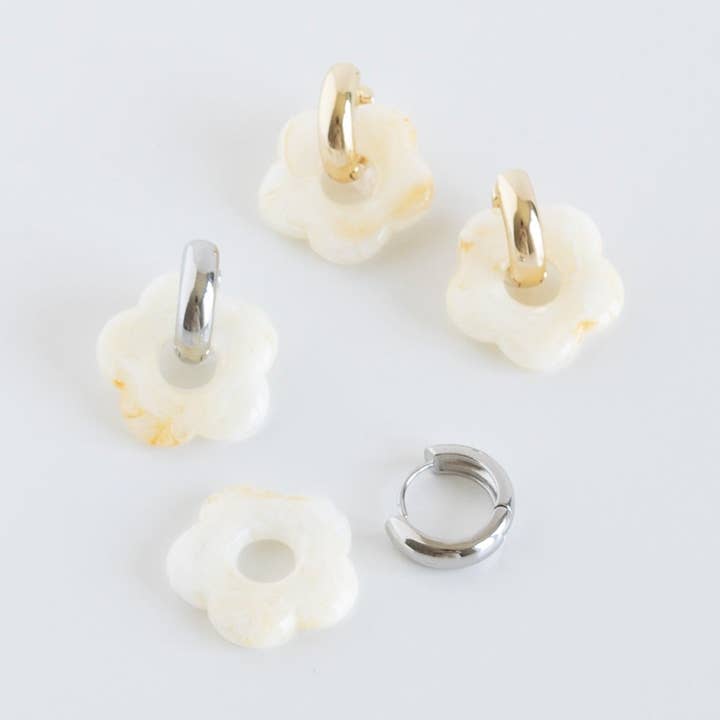 LYHO - Wholesale Huggie Earrings - Glassy Daisy Earrings | Handmade clay jewelry | LYHO12