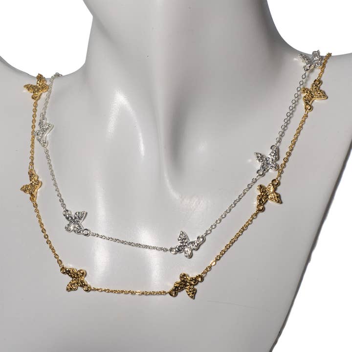 Chaîne à breloques avec papillons en argent et plaqué or 18k - Vendue au pied - CH-2619 pour la vente par Continental Beads