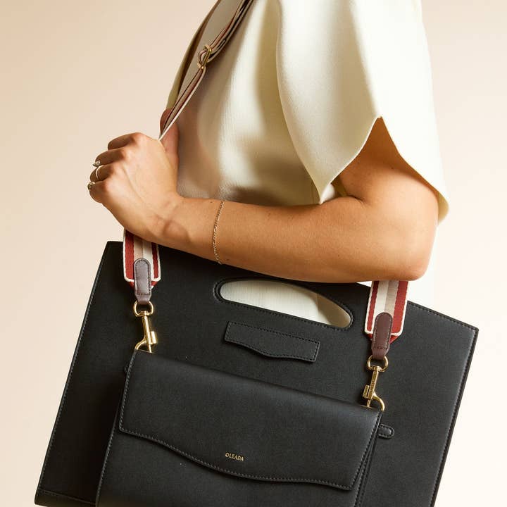 OLEADA - Wholesale Laptop/Tablet Case - Women's - Captain Laptop Sleeve: With Built In Stand & Removable Pouch8