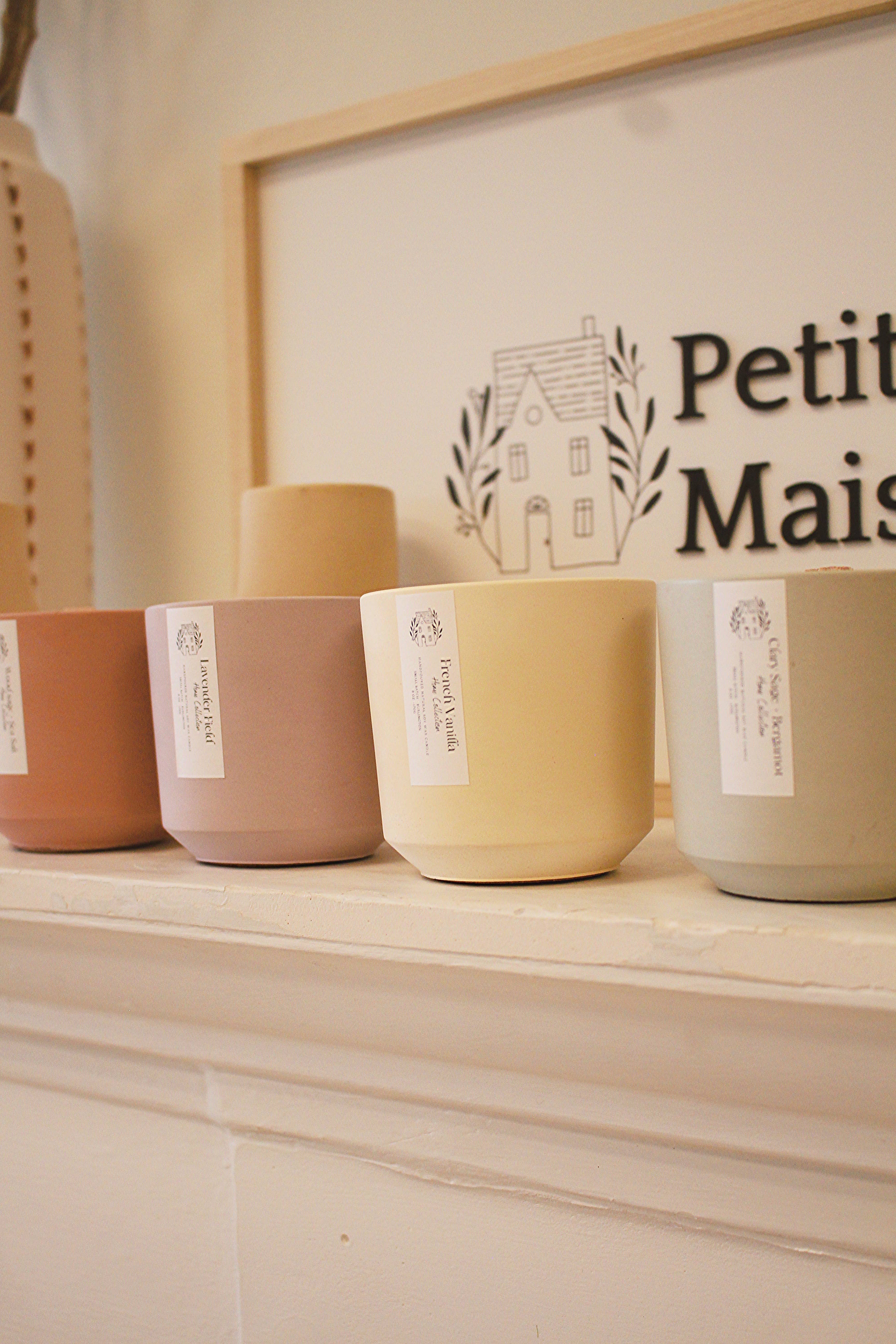 Petite Maison and Co. - Wholesale Jar/Filled Candle - Soy Candle Wax10