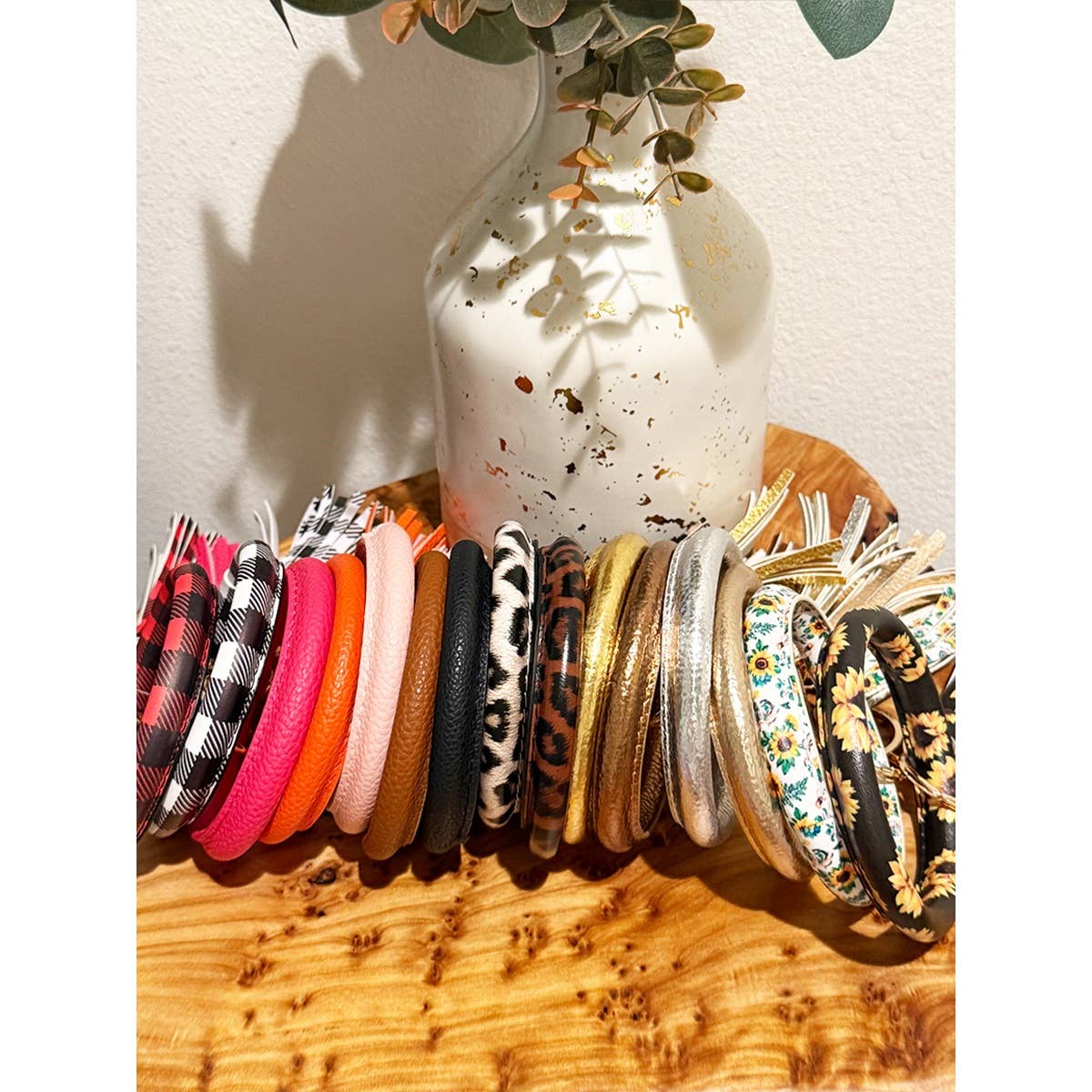 Love and Repeat – wholesale Keychain bracelet – Solid PU Leather Wristlet Bangle Key Chain1