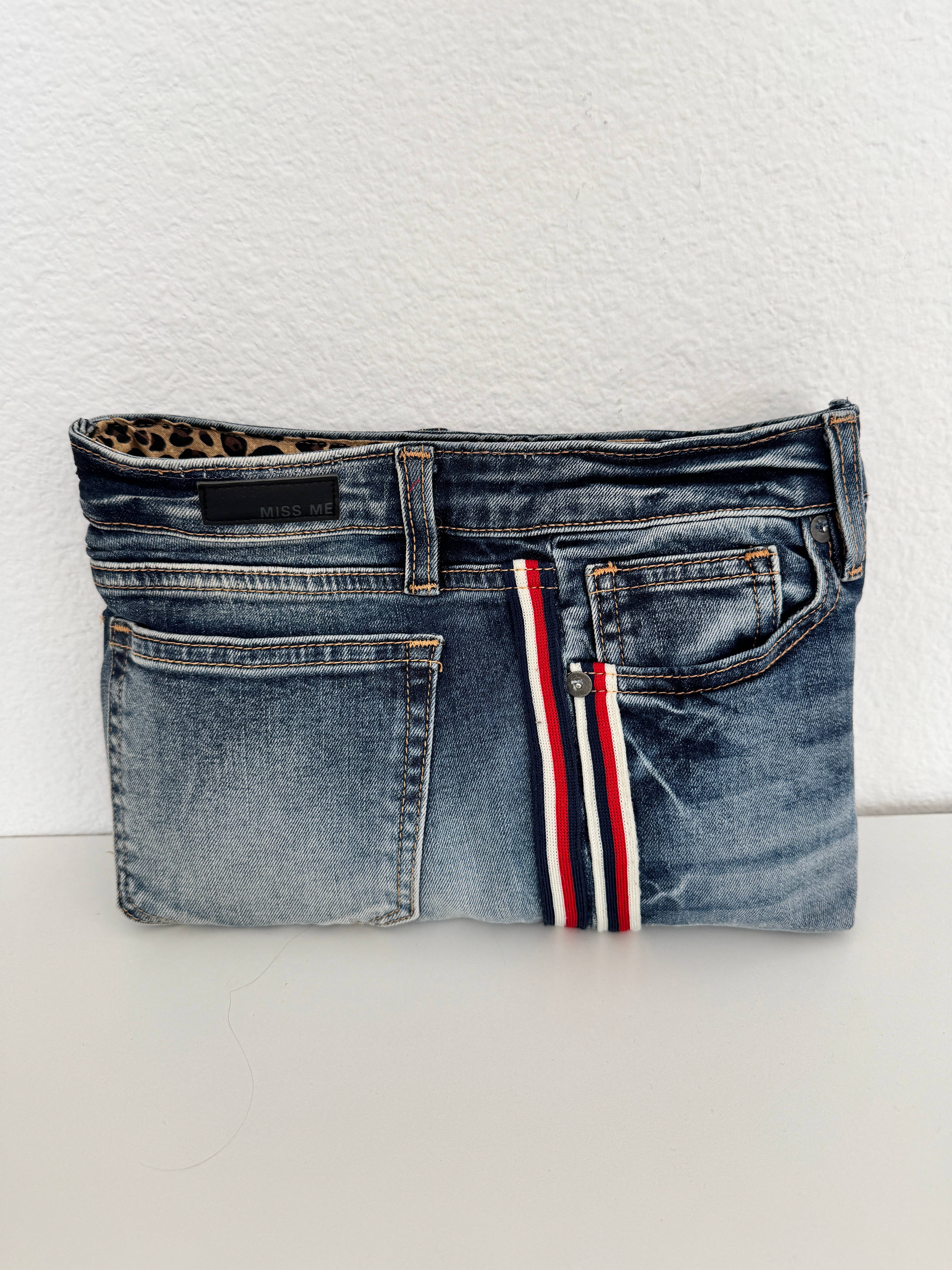 Indigo Bags - Wholesale Clutch Bag - Women's - Miss Me Upcycled Denim Clutch w/ stripes – cheetah5
