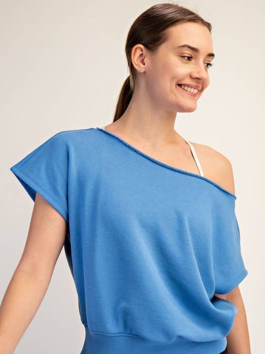 T089937 FRANSK FROTTÉTOP MED ÅBEN SKULDER for engroshandel hos Sunday Morning