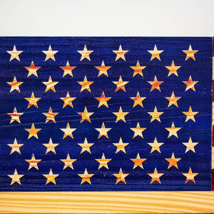 The Heritage Flag Company – wholesale Decorative tabletop object – Pine Cone Cask2