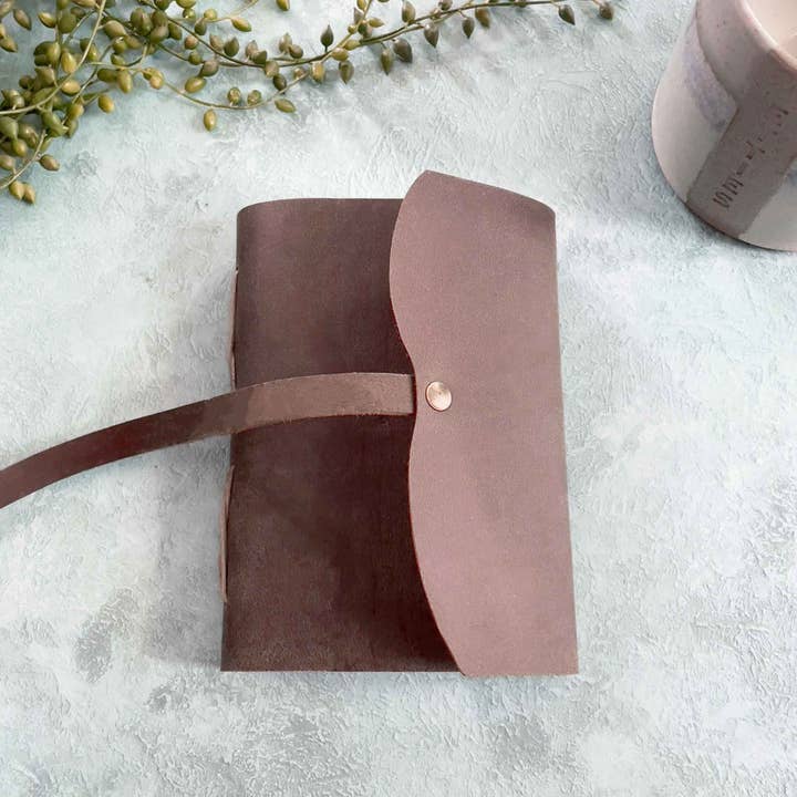 The Natural Paper Company – wholesale Notebook – A6 Handmade Leather Notebook in Gift Bag - Dark Brown |4