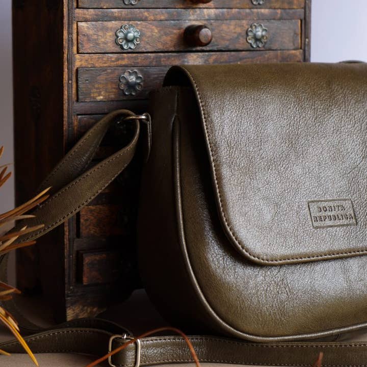 Bonita Republica - Wholesale Crossbody Bag - Women's - Manta Bag2