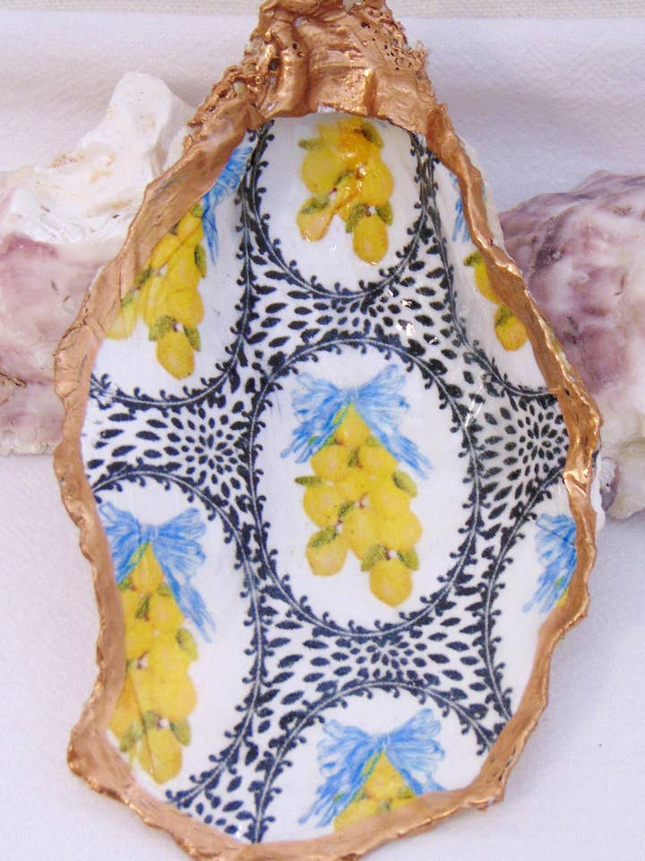 Designer-Schmuckschale aus Austernmuscheln, Wasserfarben, Zitronengirlande für den Großhandel von Lowcountry Linens