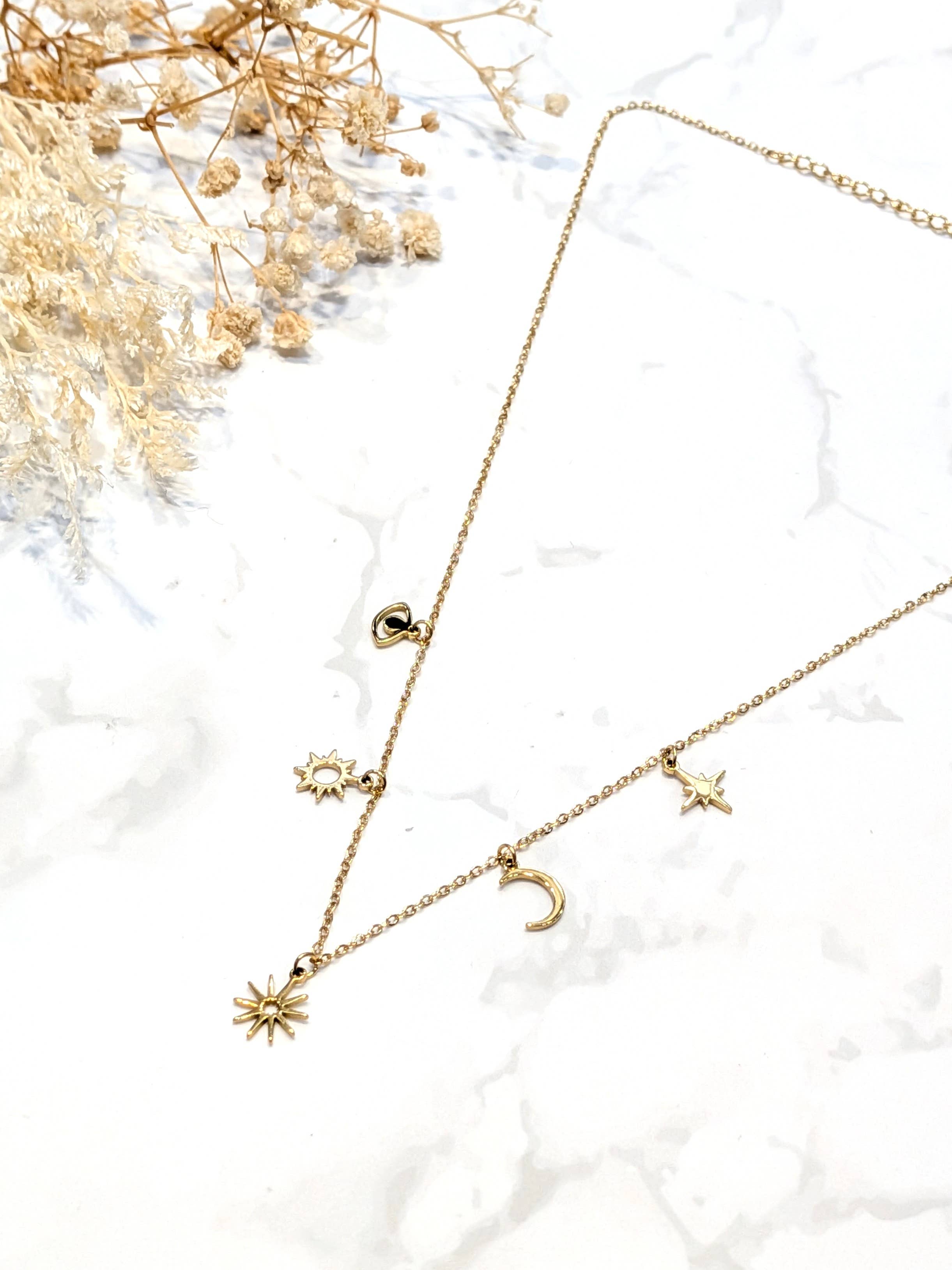 Gold Feyza necklace in stainless steel for wholesale on Faire0