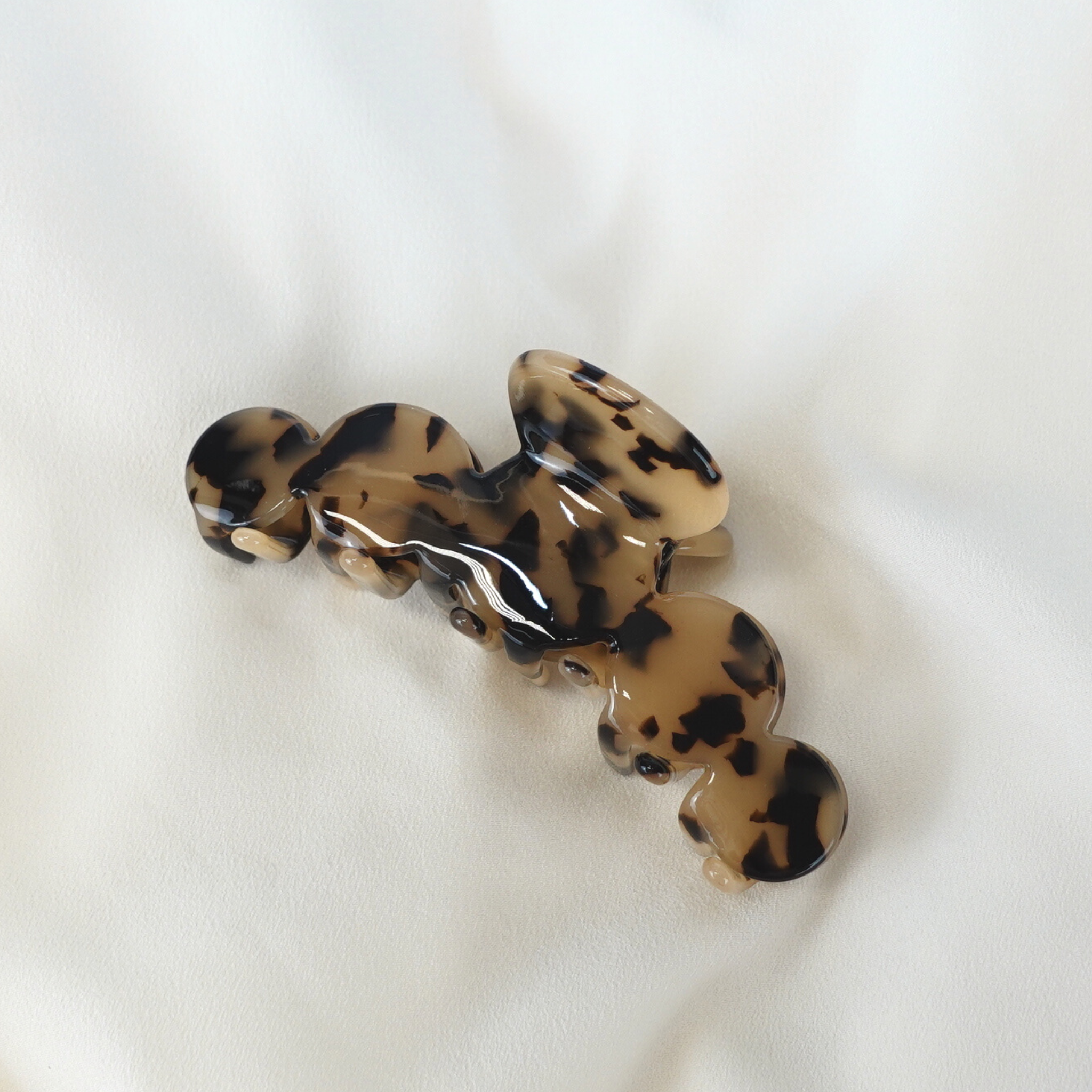 Love Attack - Wholesale Hair Clip - Women's - Nefeli Cellulose Acetate Minimalist Cloud Hair Claw Clips7