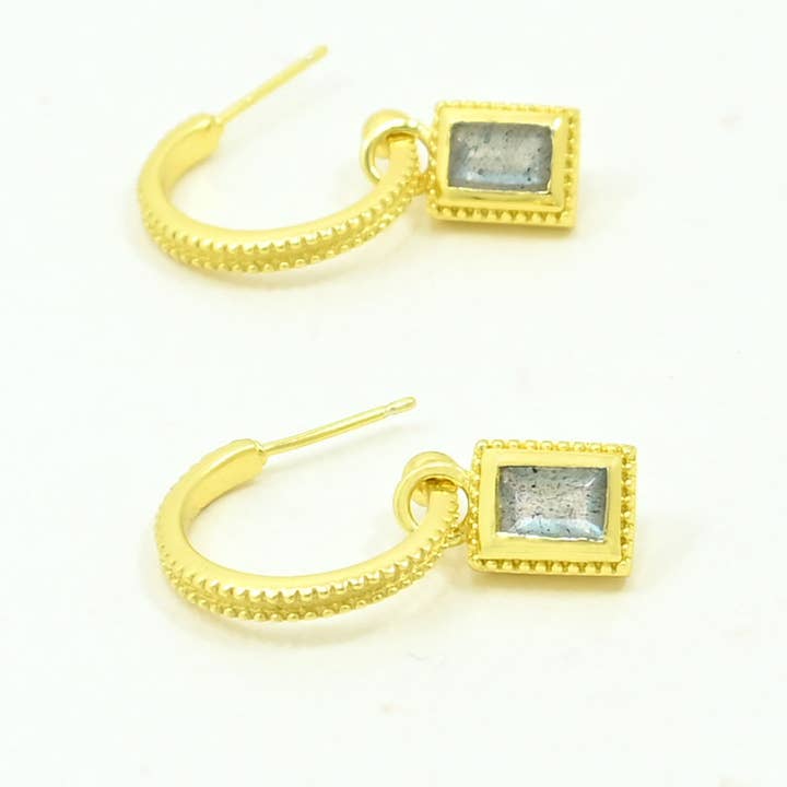 Schmuckoo Berlin - Vente Créoles - Boucle d'oreille Esme plaquée or - Labradorite1