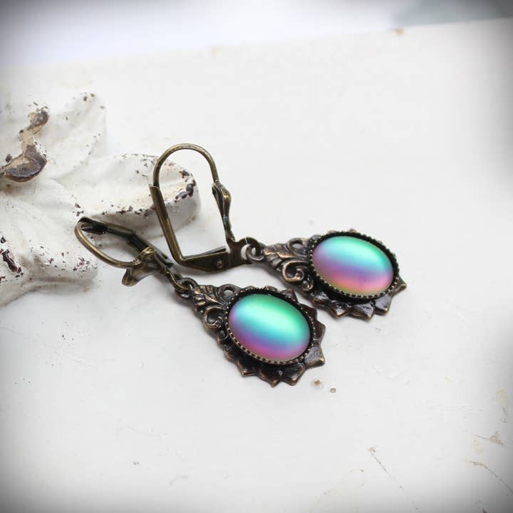 Circa 1890 - Vente Boucles d'oreilles pendantes - Boucles d'oreilles vintage en verre vert givré Lumina1