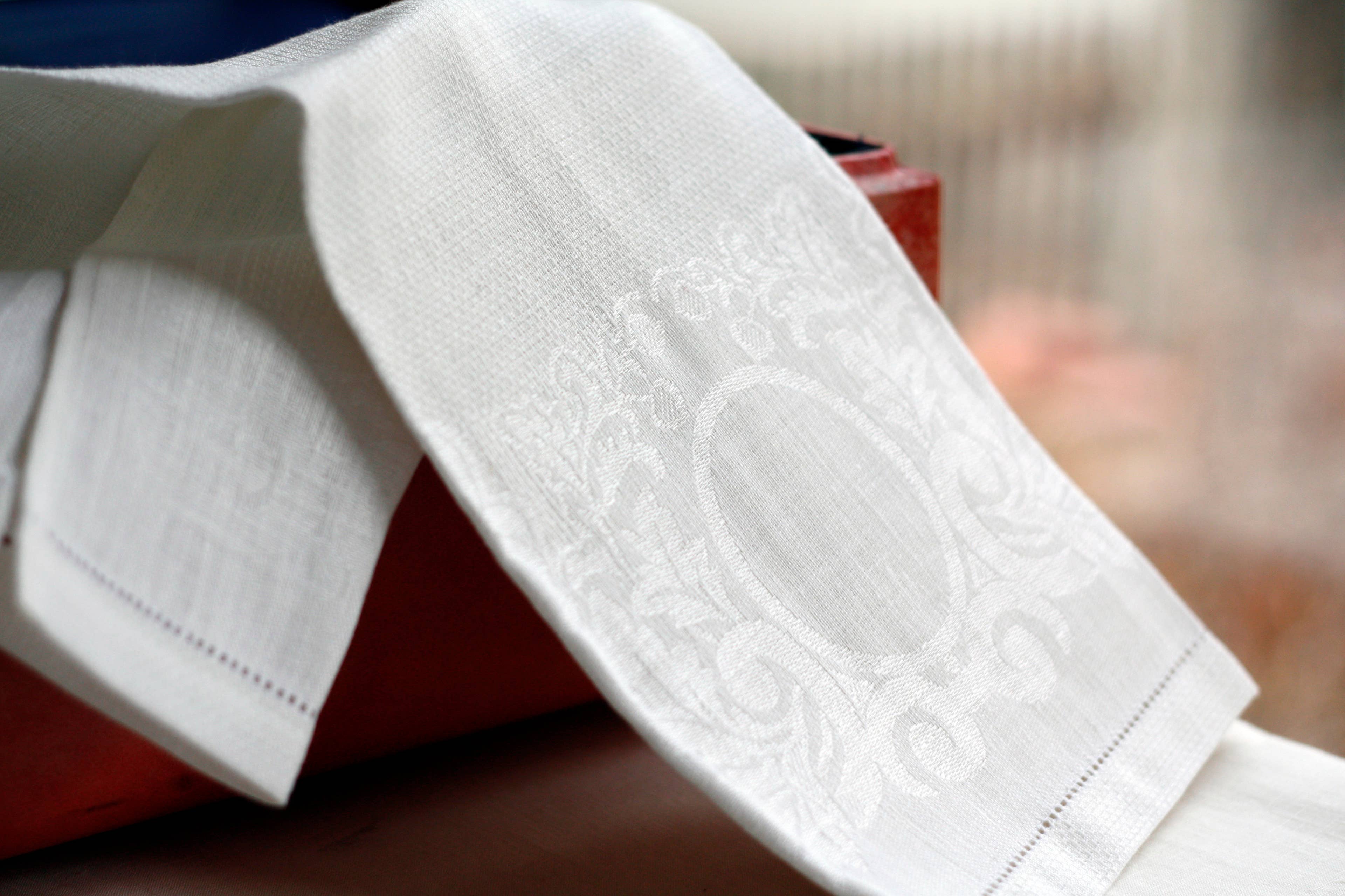 Ulster Linen - Wholesale Hand Towel - Fleur de lis Hemstitch White Linen Hand Towel3