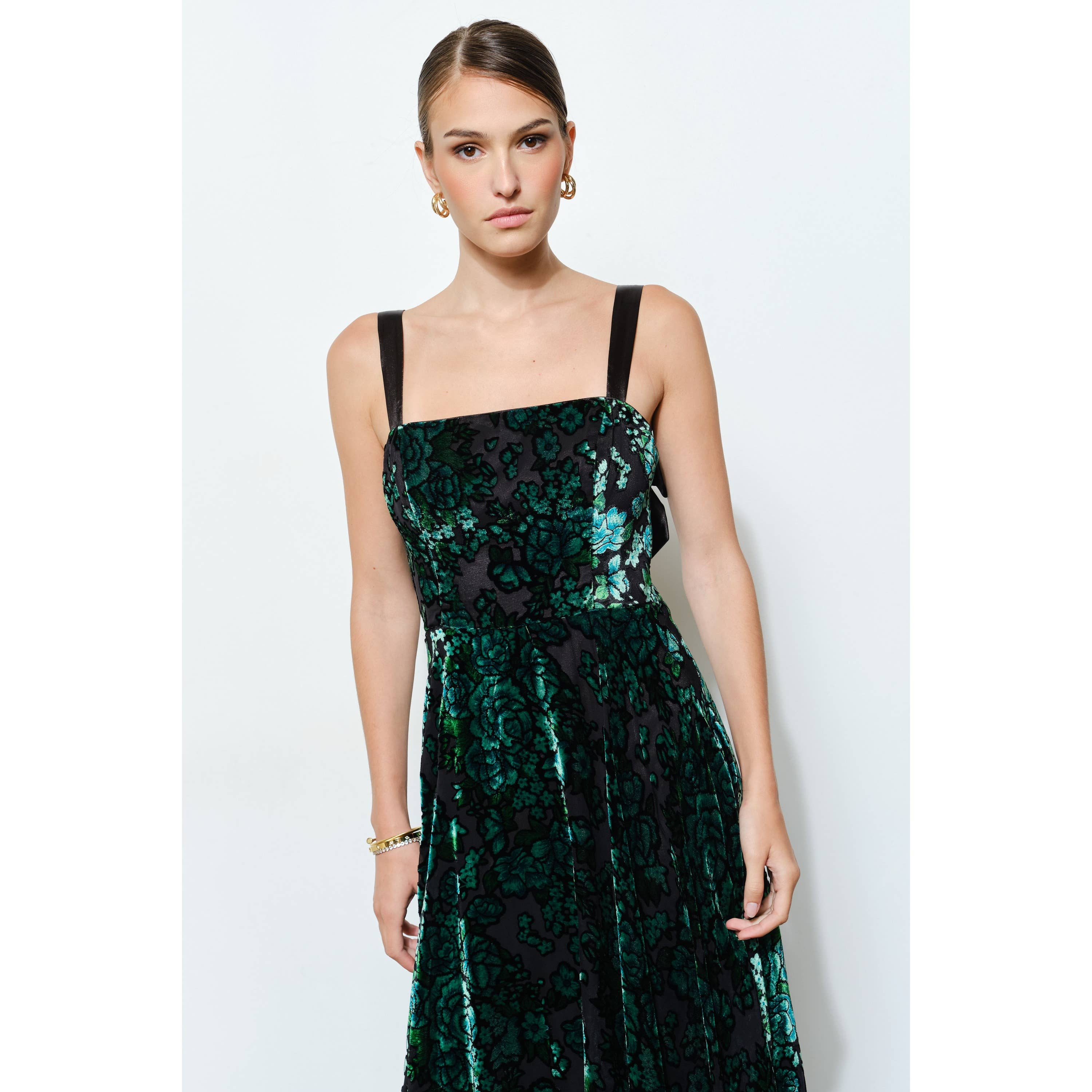 INA – wholesale Dress – Women's – Velvet Floral Bow-Back A-Line Maxi Dress5