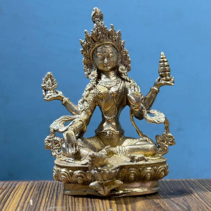 Estatua de Diosa de Latón Hecha a Mano Exquisita – 7.5 Pulgadas para venta al por mayor de NadaYoga