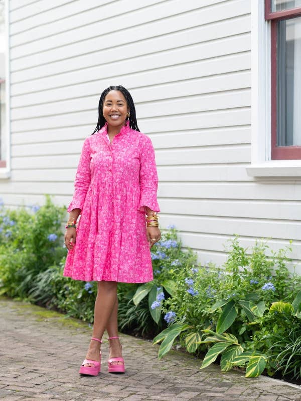 La robe Nowell pour la vente par The Tiny Tassel