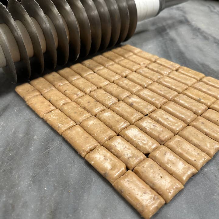 O'Shea's Candies Sweet Shop - Wholesale Toffee - Milk Choc Almond Butter Toffee Squares 4oz Bag w/ Satin Bow2