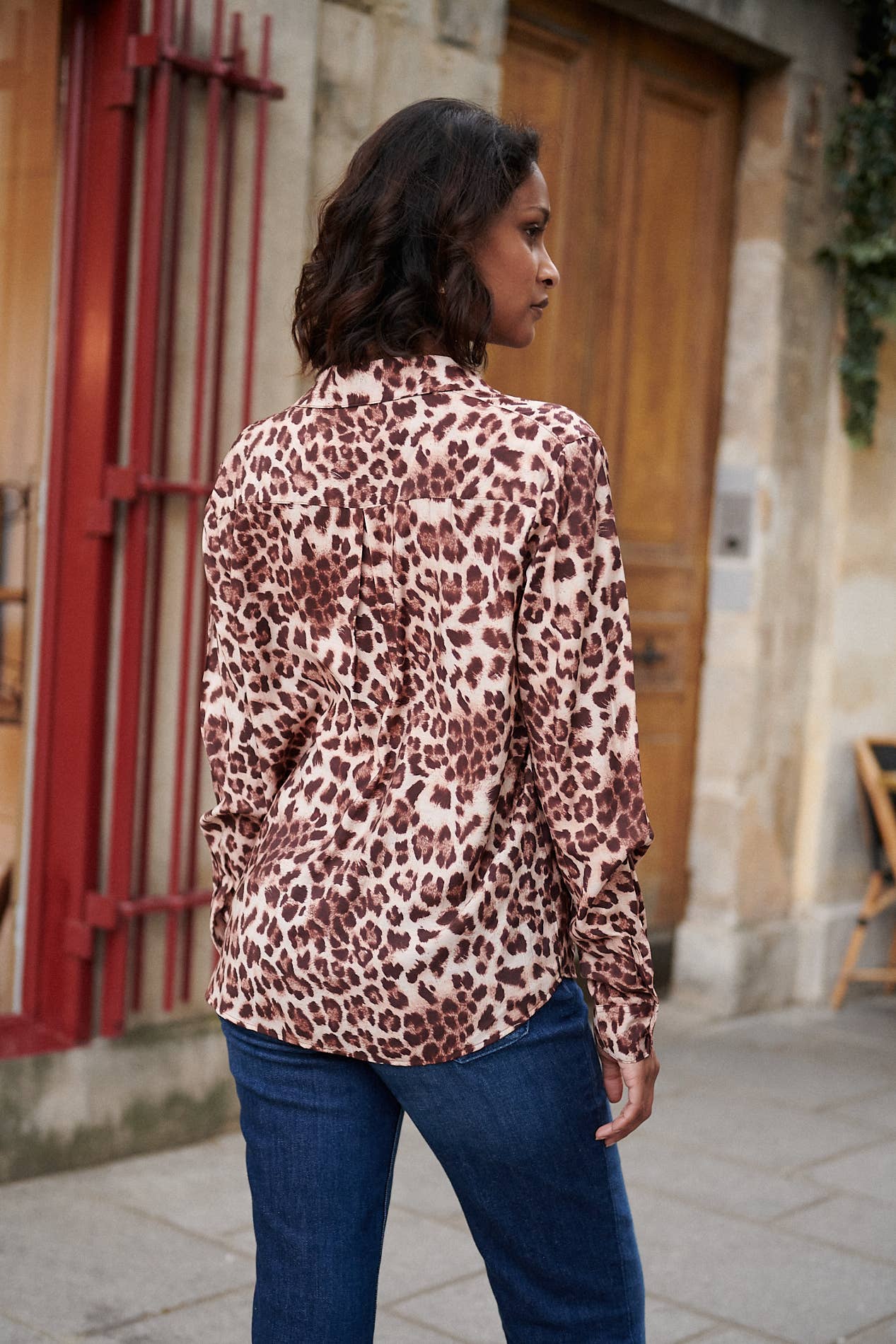 Nathael Paris - Wholesale Button Down Shirt - Women's - Straight-cut leopard print shirt4