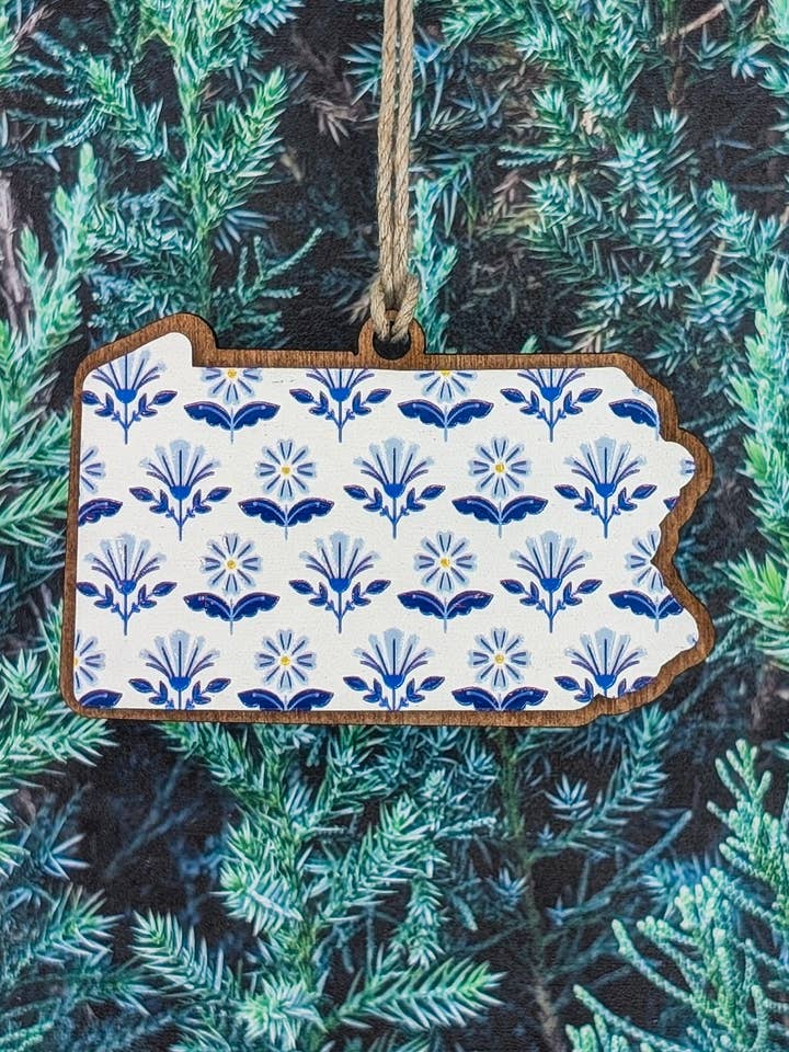 Pennsylvania Pennsylvania Dutch Cobalt Blue Tulip Ornament for wholesale by The Little Ornament Shop