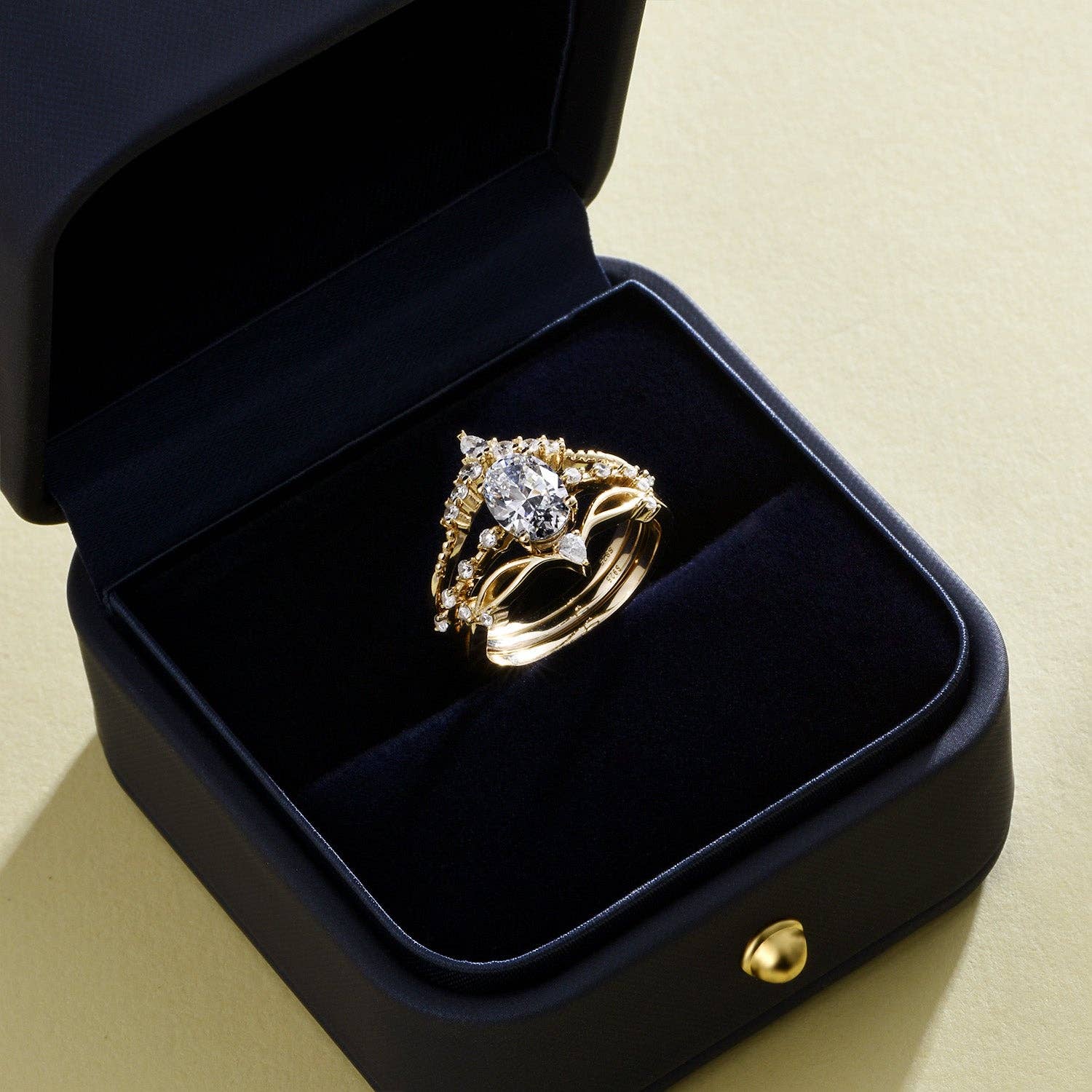 Dissoo - Wholesale Jewelry Set - Dissoo® Side Stones 1.5CT Oval Cut Moissanite Three-Piece Bridal Set13