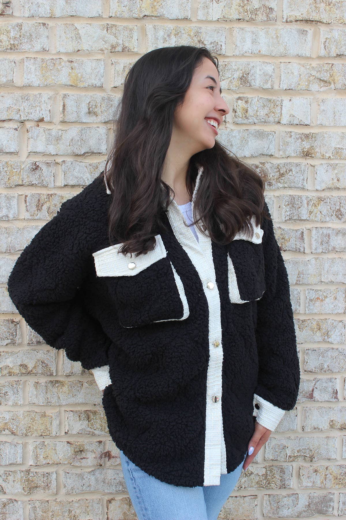 Jen & Co. – Casaco camiseiro – Mulher por atacado – SKT2391 Shacket de Sherpa/Tweed Myrtle0